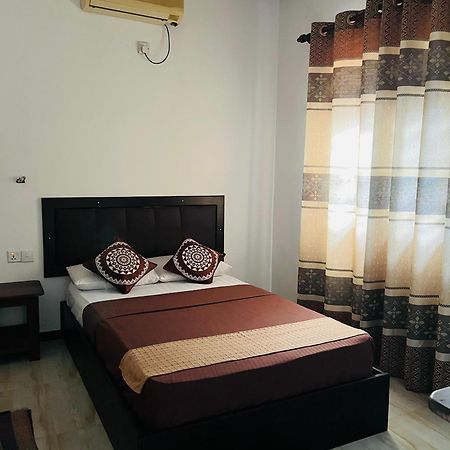 Tropical Vibes - Kathaluwa Apartment Ahangama Bagian luar foto